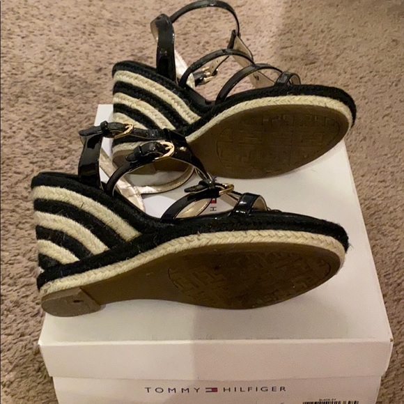 Sandals - Picture 4 of 4